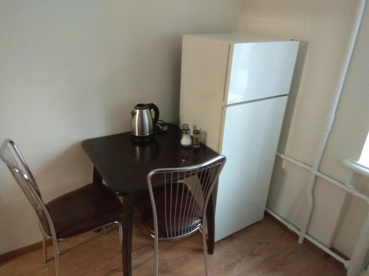 Затишна Квартира Leilighet Rivne Eksteriør bilde
